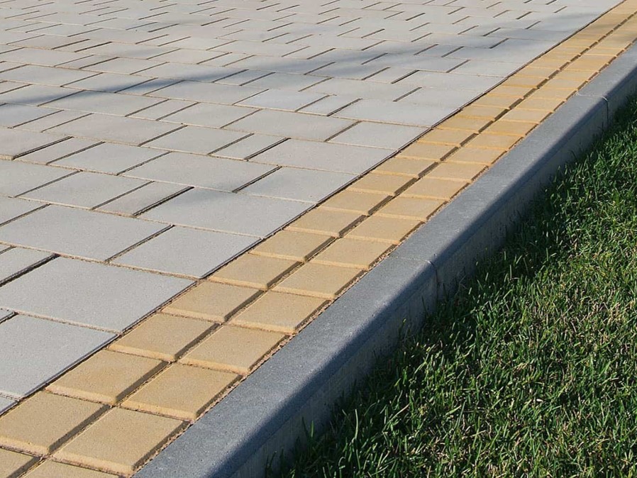 Продажа тротуарного бордюра в Тихвине